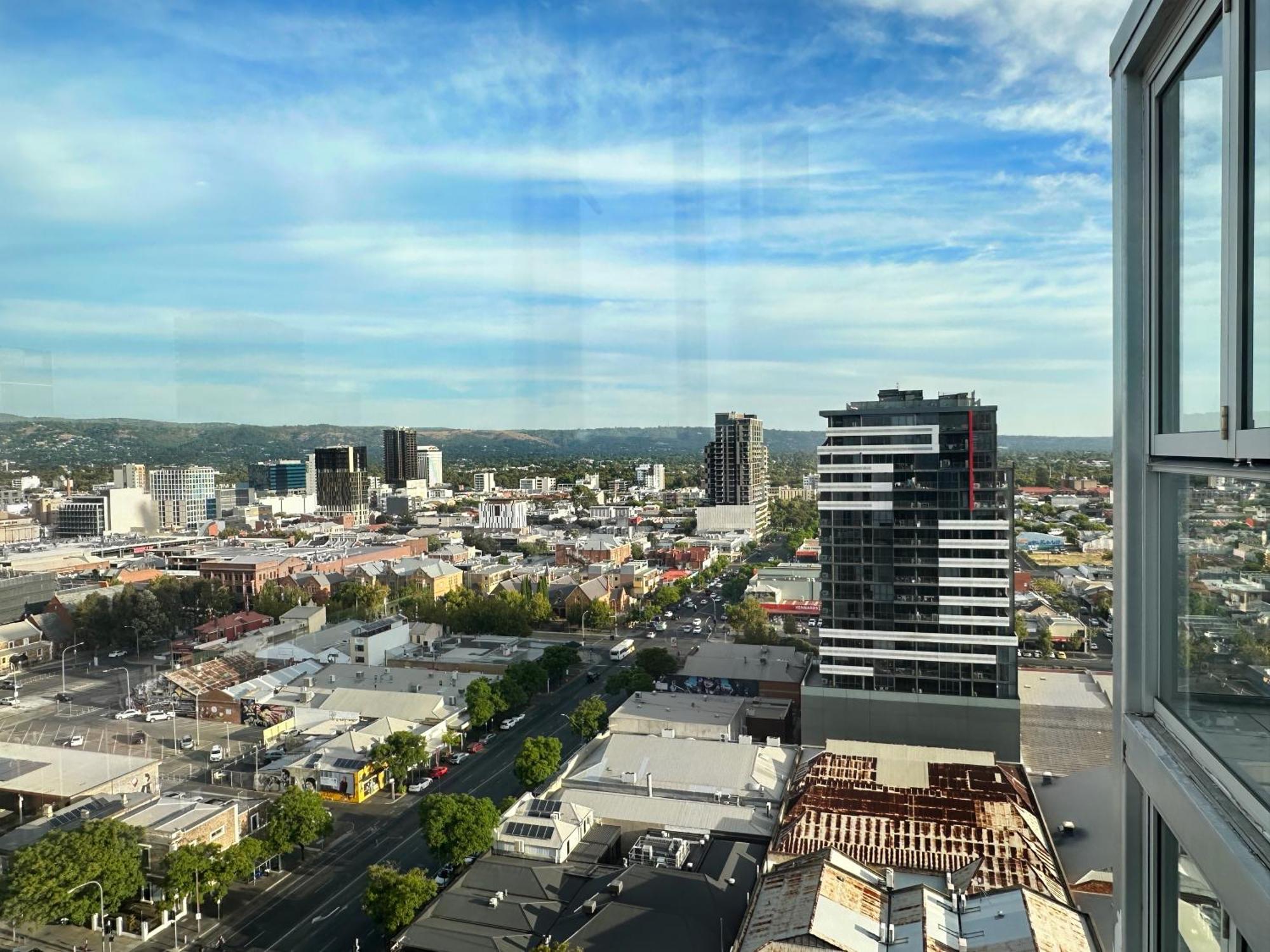 Cbd Sky View Apartment Adelaide Luaran gambar